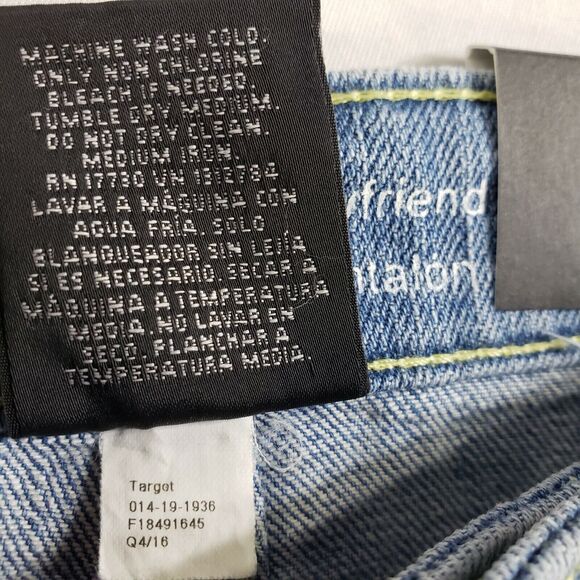 Mossimo Womens Shorts Size 4 Low Rise Boyfriend Light Wash Button Fly Distressed - Picture 9 of 9